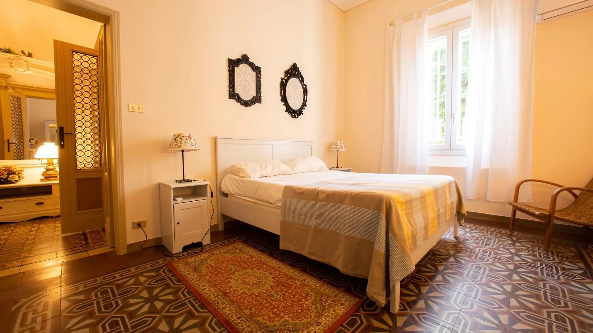 Getthekey Alberti Bolonya İtalya